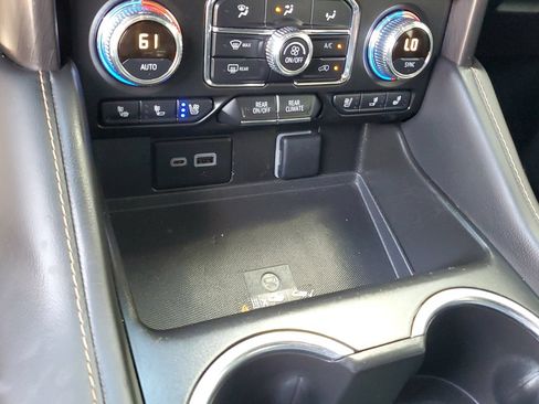 Used 2023 GMC Yukon AT4 w/ AT4 Premium Plus Package AWD/4WD image 23
