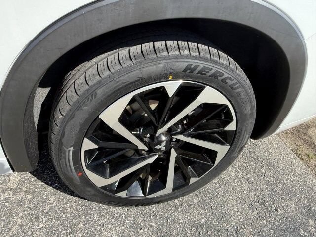 Used 2022 Mitsubishi Outlander SEL FWD image 7