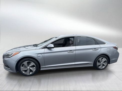 Used 2016 Hyundai Sonata Limited FWD image 4