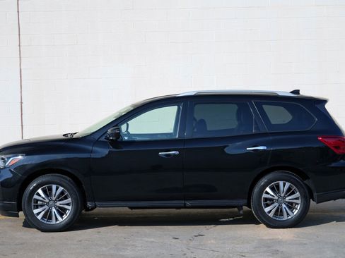 Used 2020 Nissan Pathfinder SL AWD/4WD image 51