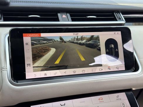 Used 2018 Land Rover Range Rover Velar R-Dynamic HSE image 12
