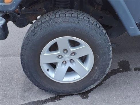 Used 2005 Jeep Wrangler Rubicon image 8