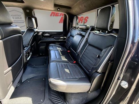 Used 2025 GMC Sierra 2500 AT4X AWD/4WD image 24