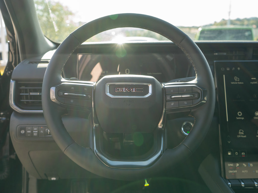New 2027 GMC Terrain AT4 w/ Convenience Package III AWD/4WD image 15