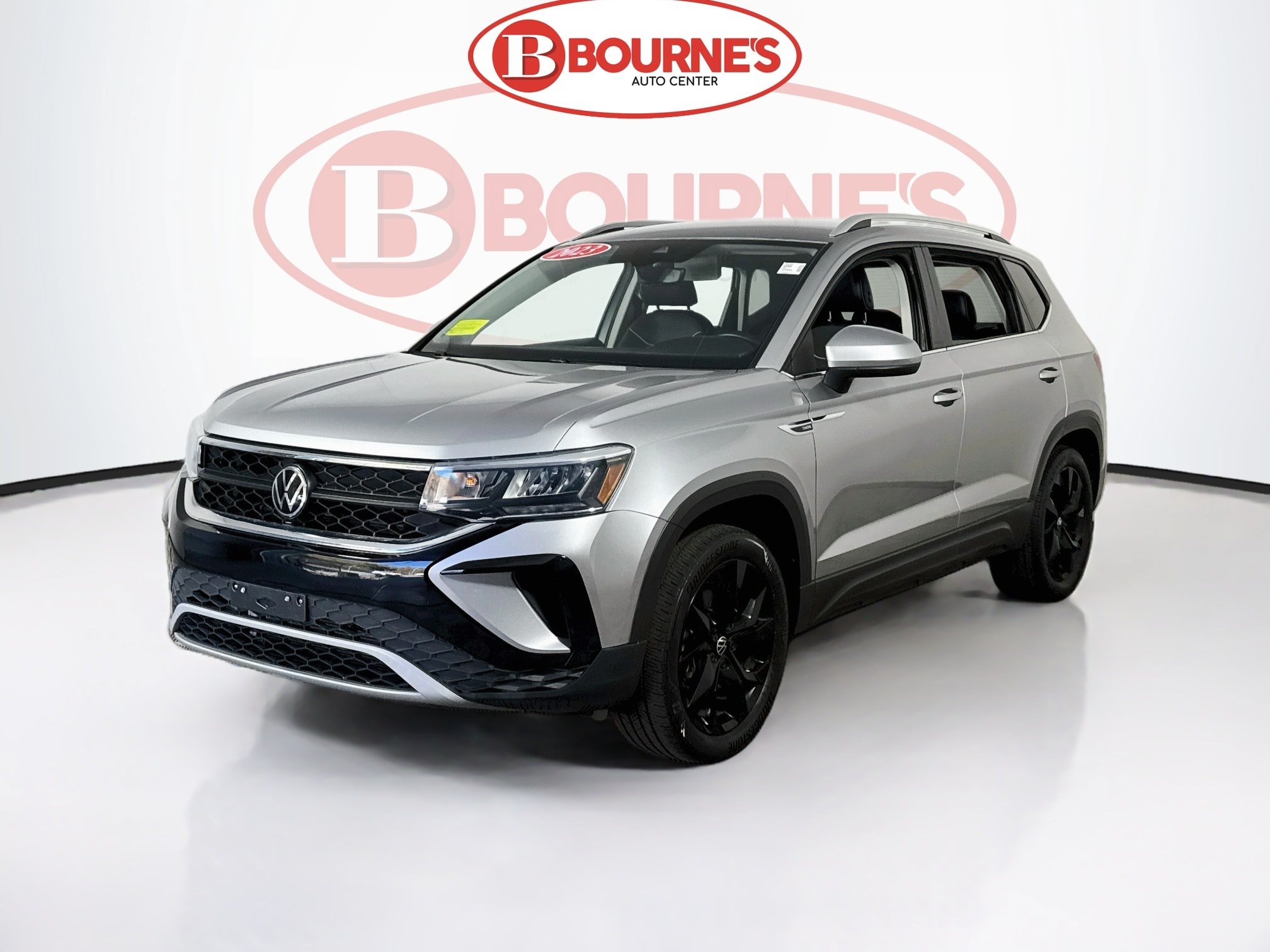 Used 2023 Volkswagen Taos SE w/ Black Wheel Package AWD/4WD image 6