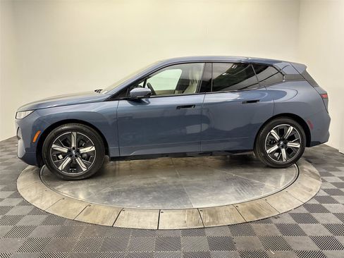 New 2026 BMW iX xDrive45 image 16
