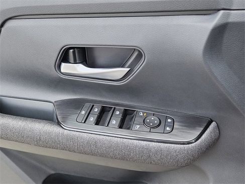 New 2026 Nissan Kicks SV image 28