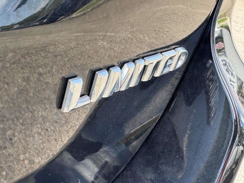 Used 2020 Jeep Grand Cherokee Limited AWD/4WD image 12