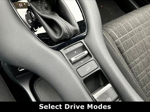 Used 2023 Honda HR-V LX image 14