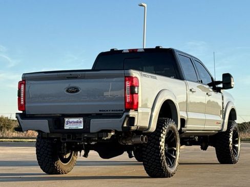 Used 2025 Ford F250 Lariat w/ Lariat Ultimate Package image 9