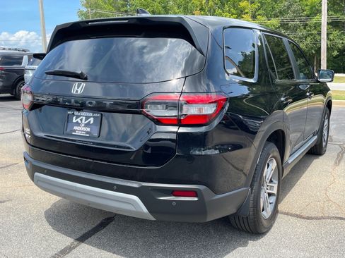Used 2023 Honda Pilot EX-L image 3