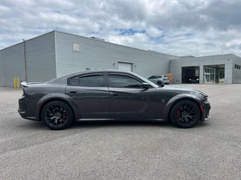 Used 2022 Dodge Charger SRT Hellcat w/ Harman/Kardon Audio Group RWD image 4