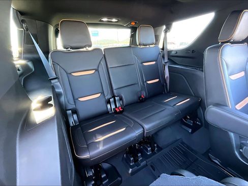 Used 2021 GMC Yukon AT4 w/ AT4 Premium Plus Package image 30