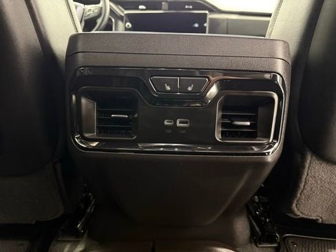 Used 2024 GMC Sierra 1500 AT4X image 28