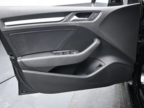 Used 2016 Audi A3 2.0T Premium image 26