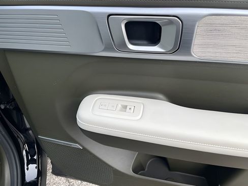 Used 2025 Hyundai Santa Fe Calligraphy image 33