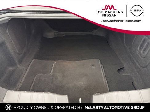 Used 2022 Chevrolet Camaro LT w/ Technology Package image 25