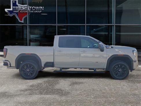 New 2026 GMC Sierra 2500 AT4 w/ AT4 Premium Plus Package image 6