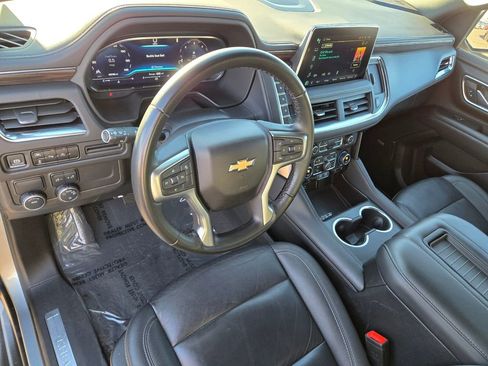 Used 2024 Chevrolet Suburban LT image 10