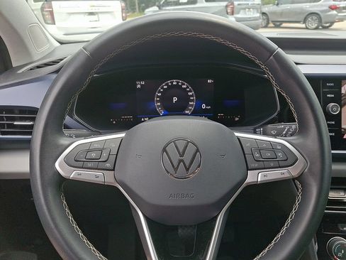 Used 2023 Volkswagen Taos SE FWD image 19