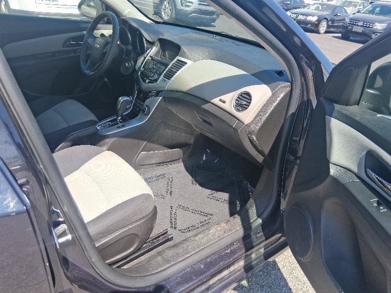 Used 2016 Chevrolet Cruze LS FWD image 19