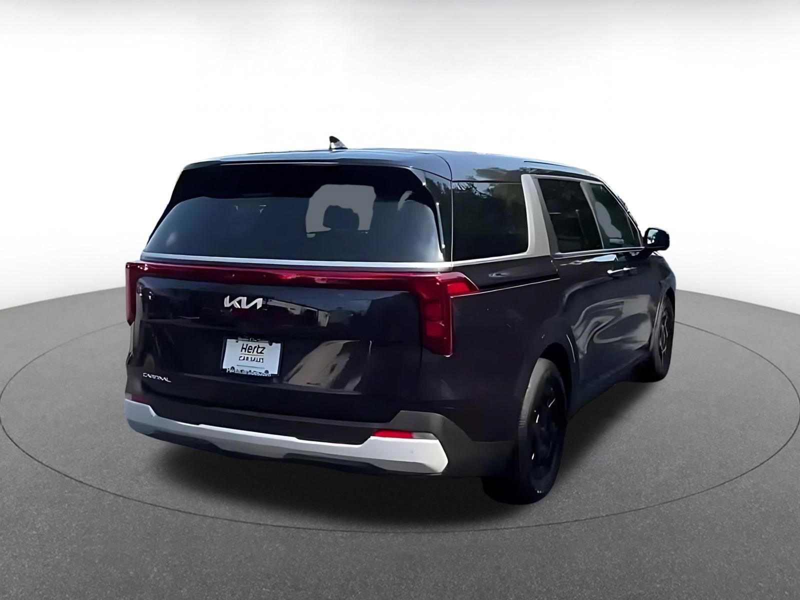 Used 2026 Kia Carnival FWD image 13