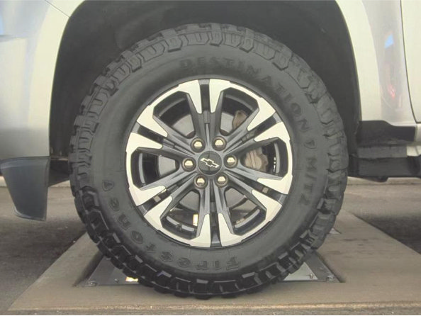 Used 2018 Chevrolet Colorado W/T w/ WT Convenience Package AWD/4WD image 5
