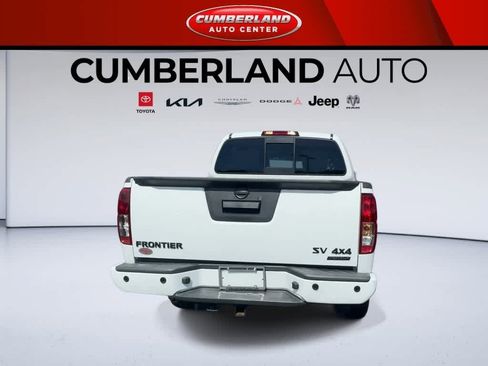 Used 2021 Nissan Frontier SV w/ Midnight Edition Floor Mats AWD/4WD image 7