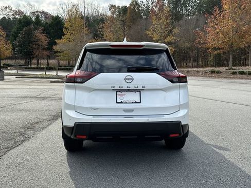 New 2026 Nissan Rogue SV w/ Cold Weather Package FWD image 8