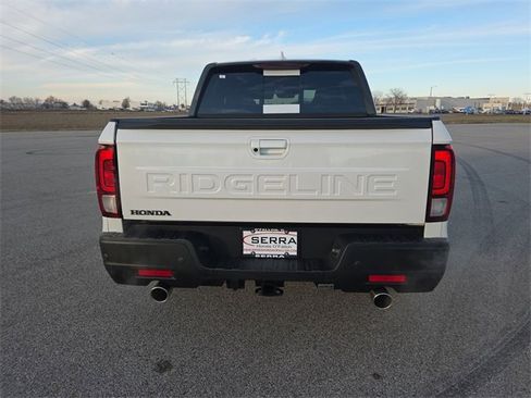New 2026 Honda Ridgeline Black Edition image 15