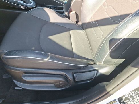 Used 2022 Kia Forte GT-Line w/ GT-Line Technology Package image 16