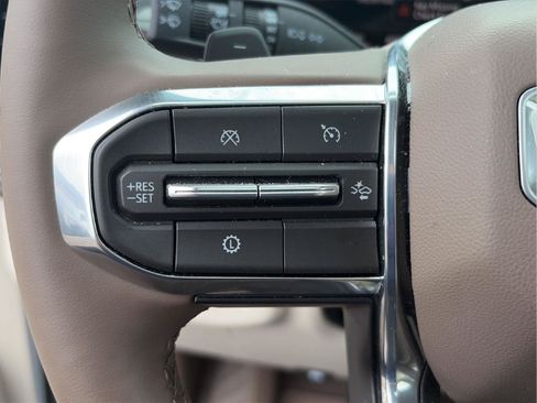 Used 2026 GMC Yukon Denali w/ Sun & Power Step Package AWD/4WD image 28