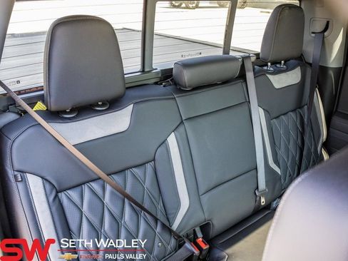 New 2025 Chevrolet Silverado 1500 RST AWD/4WD image 24