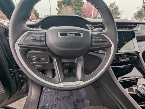 Certified 2023 Jeep Grand Cherokee Altitude image 20