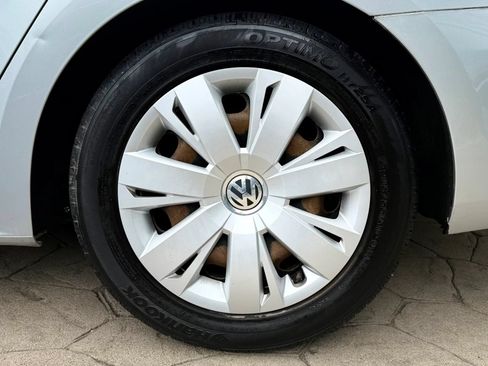 Used 2014 Volkswagen Jetta SE FWD image 43