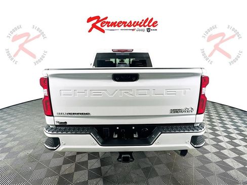 Used 2023 Chevrolet Silverado 2500 High Country w/ Z71 Off-Road Package image 6