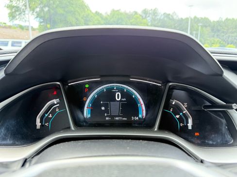 Used 2017 Honda Civic Touring image 16
