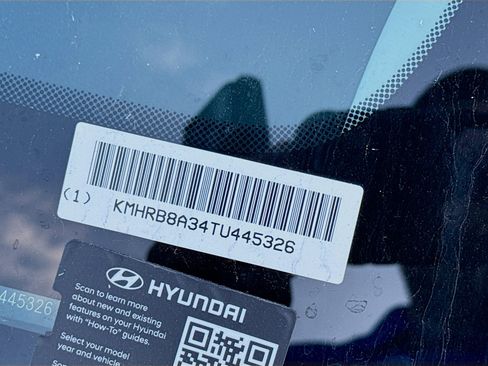 New 2026 Hyundai Venue SE image 24