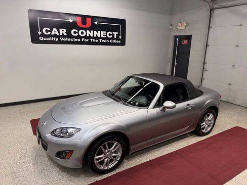 Used 2011 MAZDA MX-5 Miata Sport RWD image 59