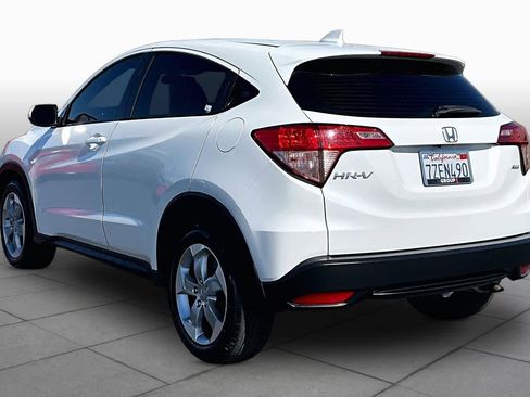 Used 2017 Honda HR-V LX image 11