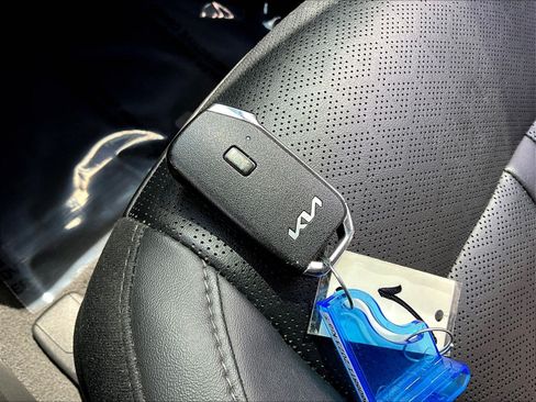 Used 2023 Kia Sorento SX FWD image 36