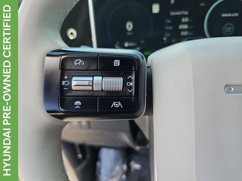 Used 2025 Hyundai Santa Fe Limited AWD/4WD image 19
