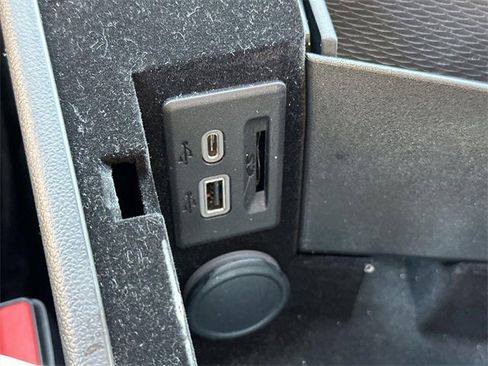 Used 2023 Cadillac CT4 Luxury image 41