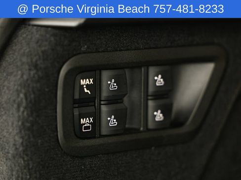 Used 2025 BMW X7 xDrive40i w/ Premium Package AWD/4WD image 33