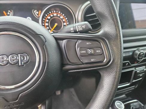 Used 2023 Jeep Gladiator Sport AWD/4WD image 20