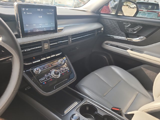 Used 2022 Lincoln Corsair FWD image 21