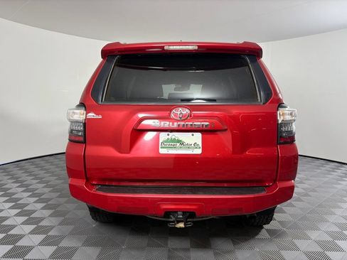 Used 2021 Toyota 4Runner SR5 AWD/4WD image 9