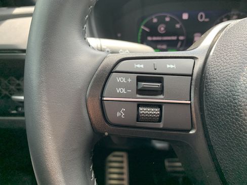 Used 2025 Honda Accord Sport image 19
