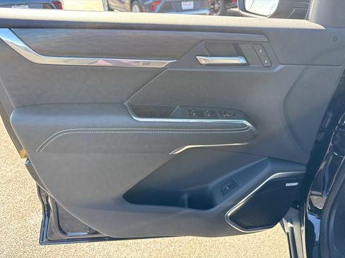 New 2026 GMC Acadia Elevation AWD/4WD image 16