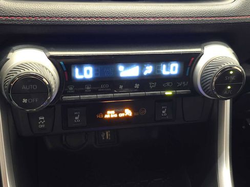 Certified 2024 Toyota RAV4 SE AWD/4WD image 15